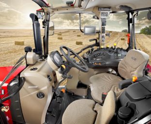 Luxxum 120 studio innen panorama 1604 003 3418 4572