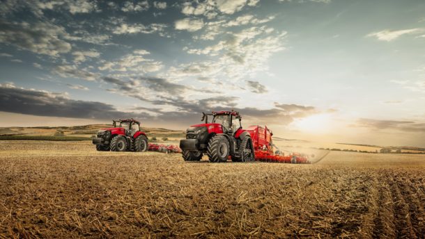 Magnum 380 cvxdrive magnum 400 rowtrac group shot horsch implement tif 082019 5000 3074