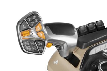 Case IH Quadtrac Multicontroller Armrest Detail0 3706 2273