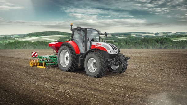 Steyr 4120 multi image2 field ret 3936 2624