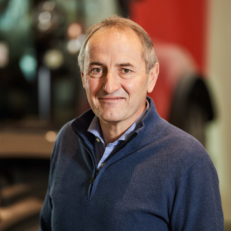 Case Steyr Portraits 13305